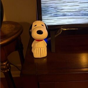 Charming Cerami Snoopy Decor